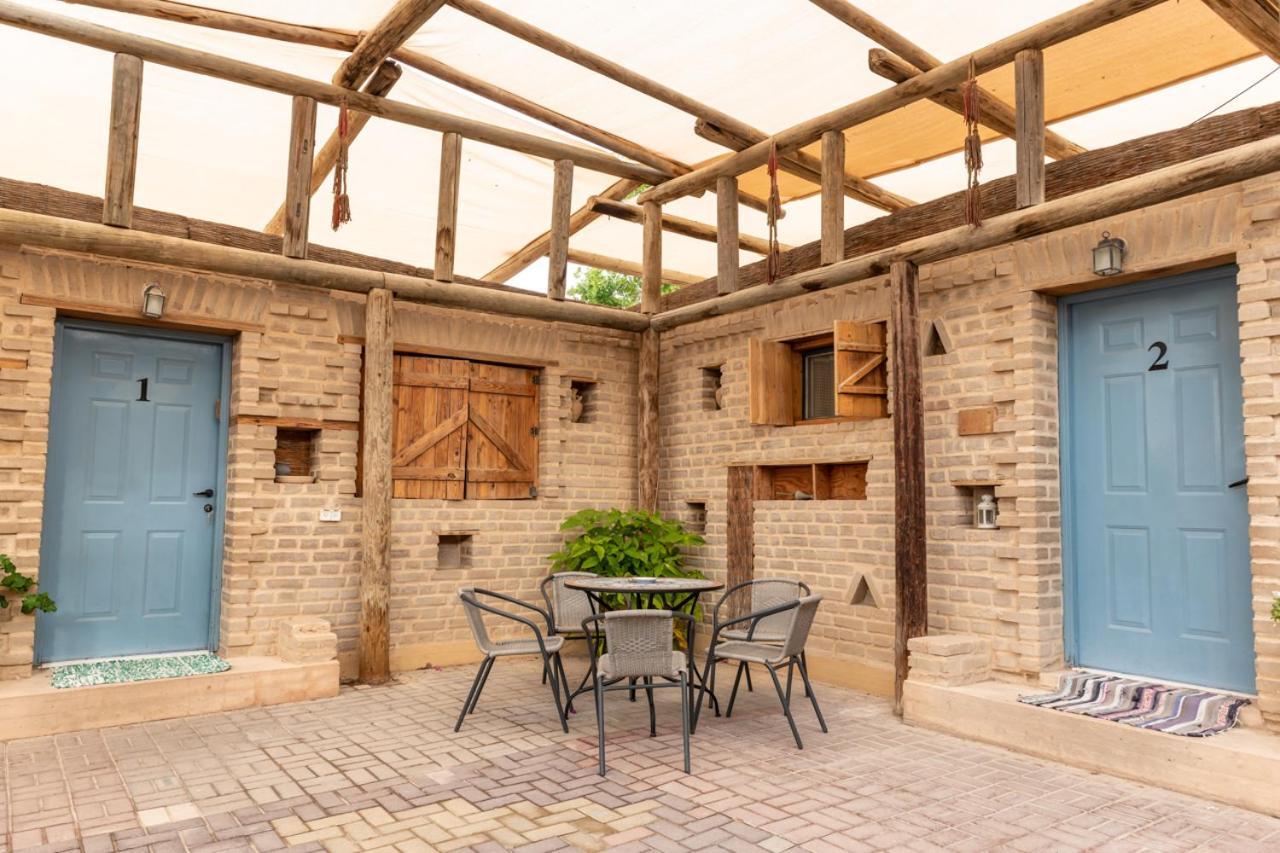 Desert Routes Inn Shvilim Ba Midbar Hazeva ภายนอก รูปภาพ