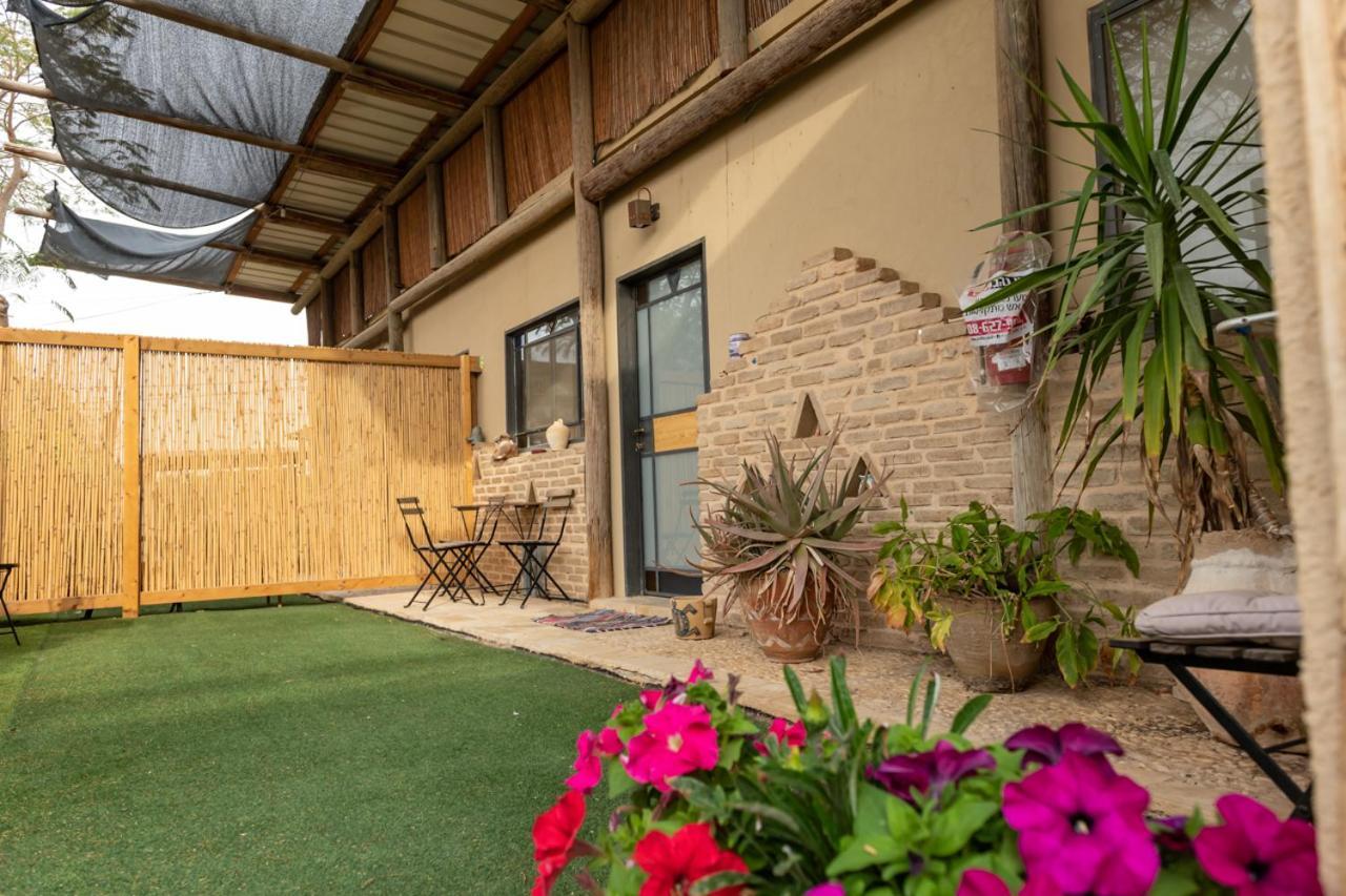 Desert Routes Inn Shvilim Ba Midbar Hazeva ภายนอก รูปภาพ
