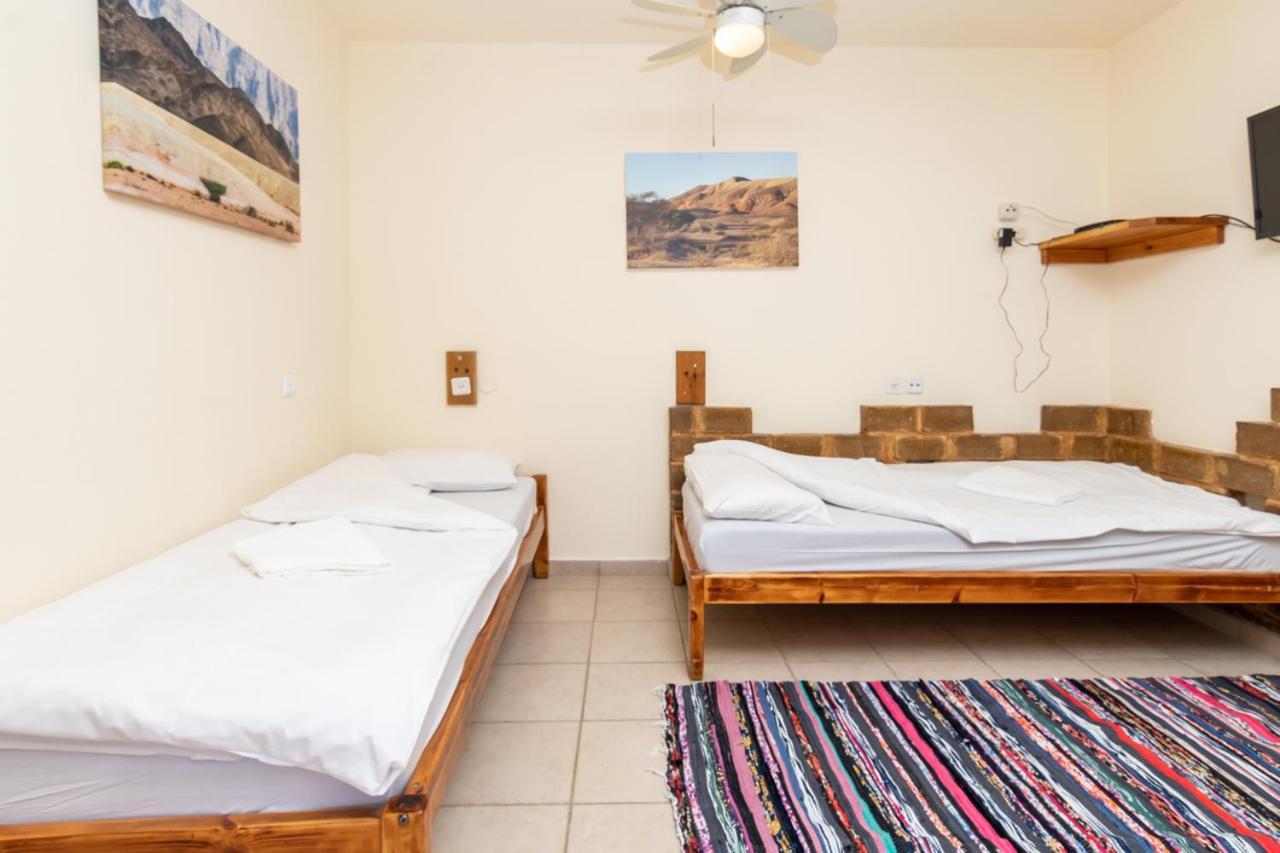 Desert Routes Inn Shvilim Ba Midbar Hazeva ภายนอก รูปภาพ