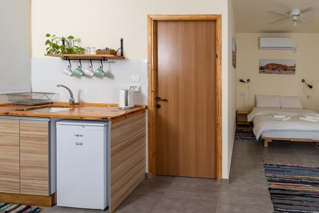 Desert Routes Inn Shvilim Ba Midbar Hazeva ภายนอก รูปภาพ
