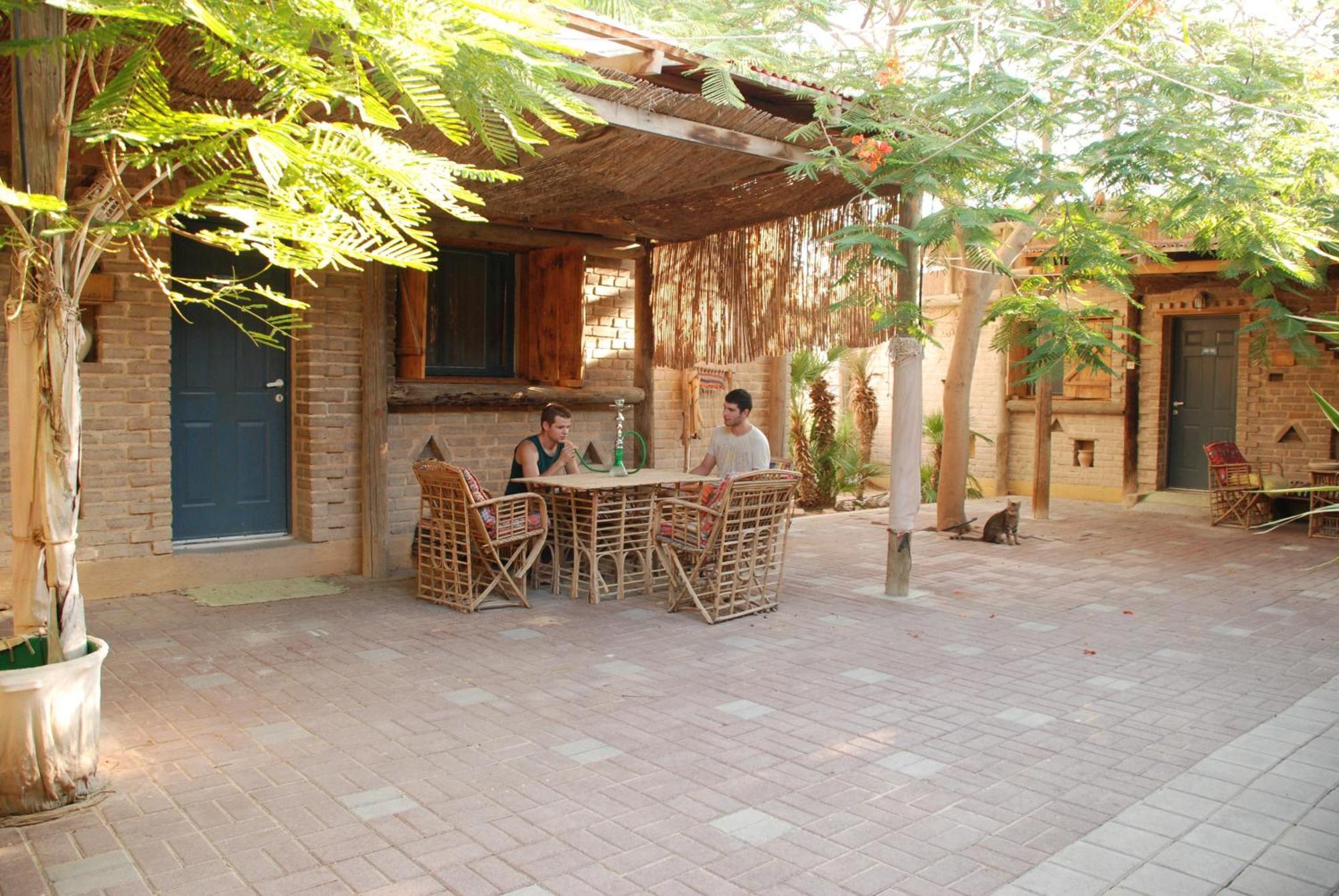 Desert Routes Inn Shvilim Ba Midbar Hazeva ภายนอก รูปภาพ